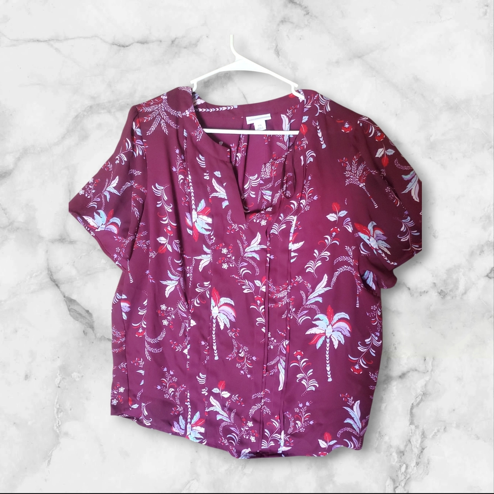 Liz Claiborne Red and White Short Sleeve Blouse